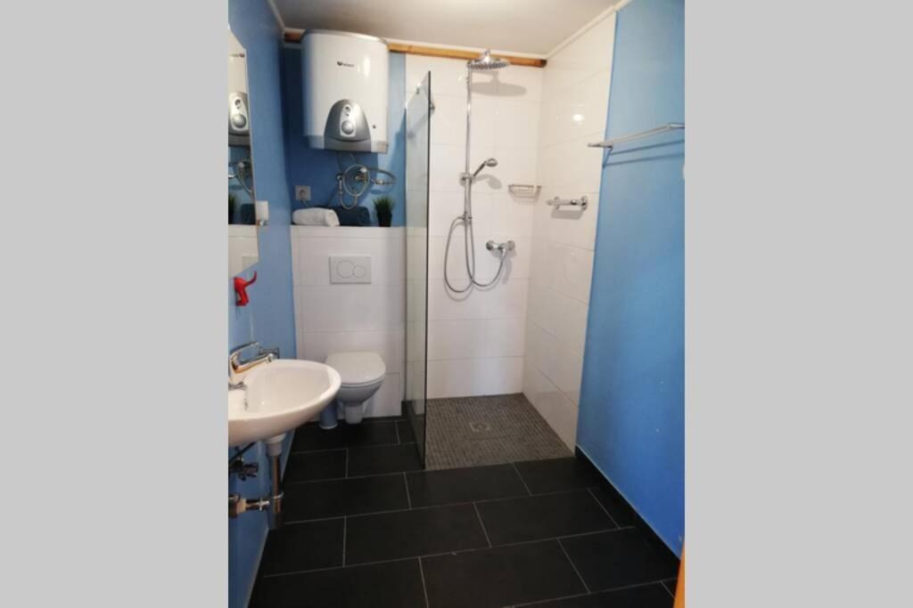 The Vianden Cottage - Charming Cottage In The Forest Esterno foto